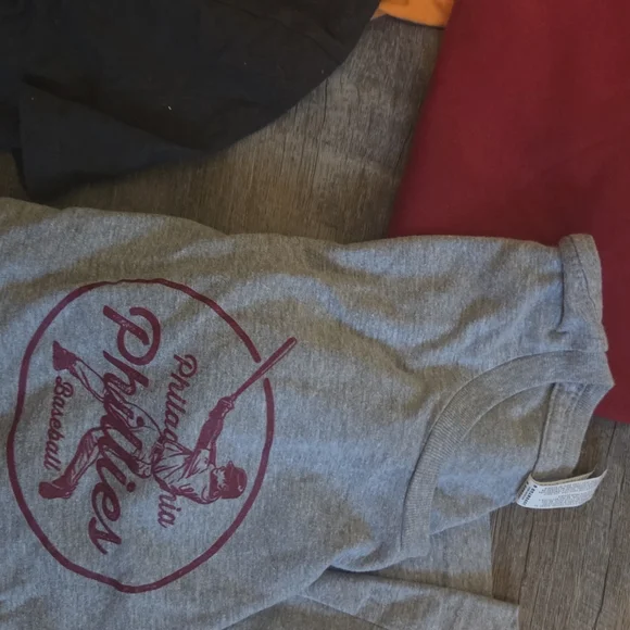 LOT of 12 Boys Graphic Tees- Vineyard Vines, GAP, Old Navy, Hurley TOMMY, Ron J - Picture 4 of 9